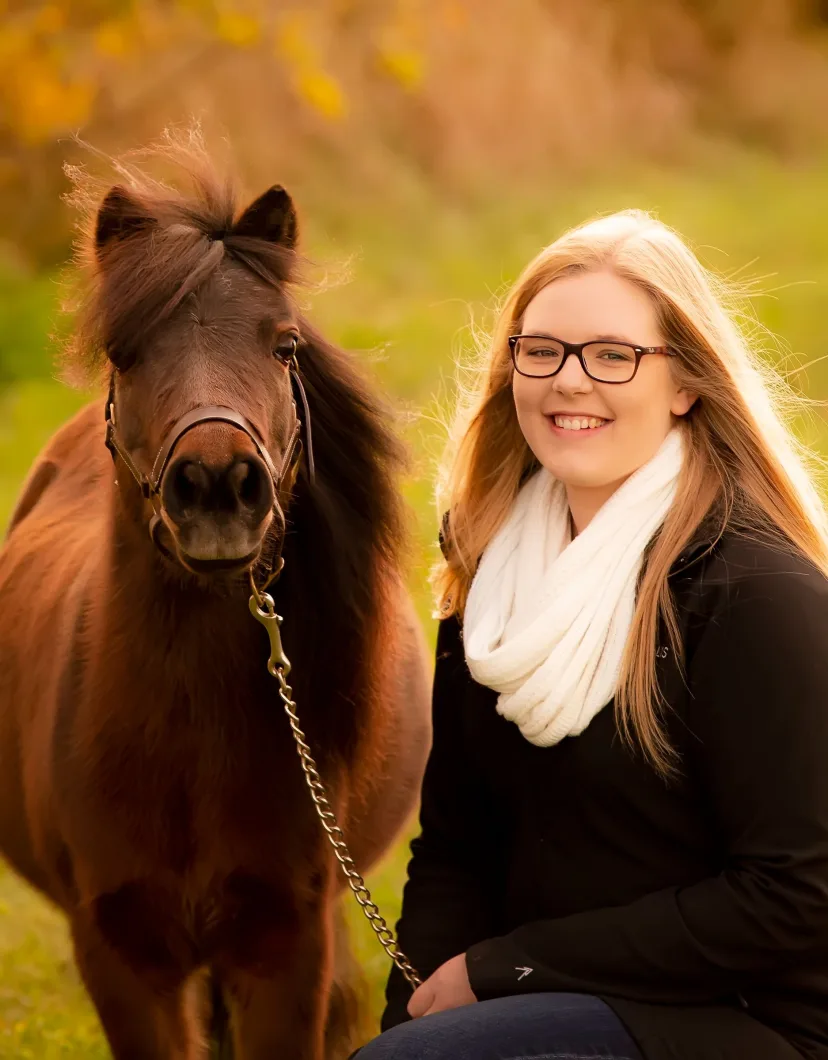Erin Groot-Lipman at Russell Equine Veterinary Service